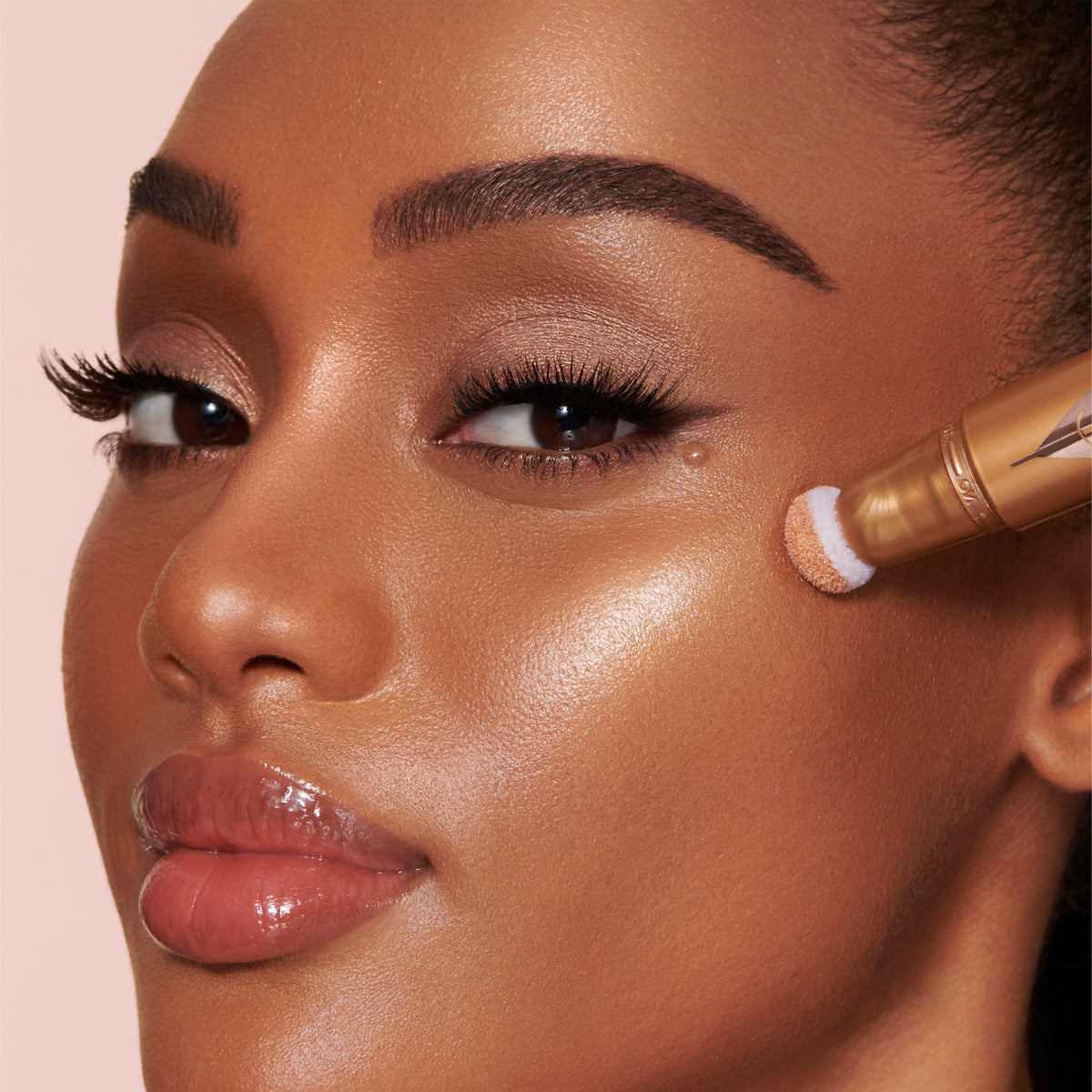 Goldgasm Beauty Light Wand Highlighter, 12ml