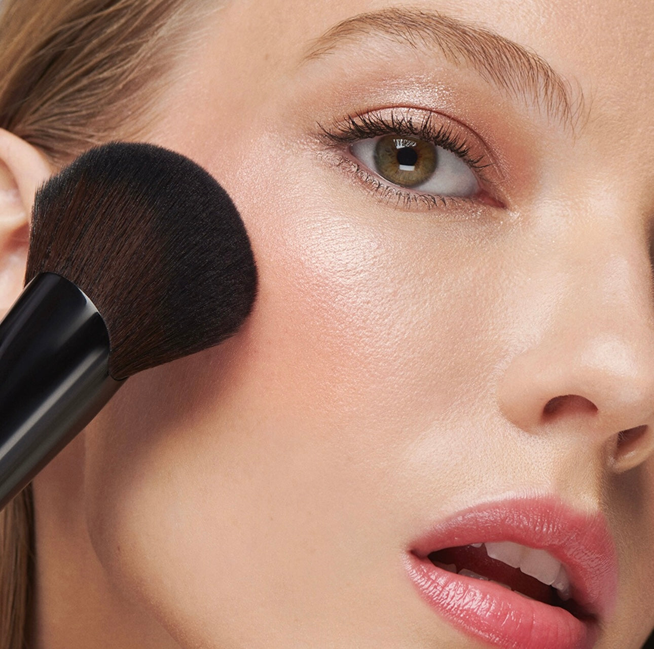 Highlighting Powder Pink Glow