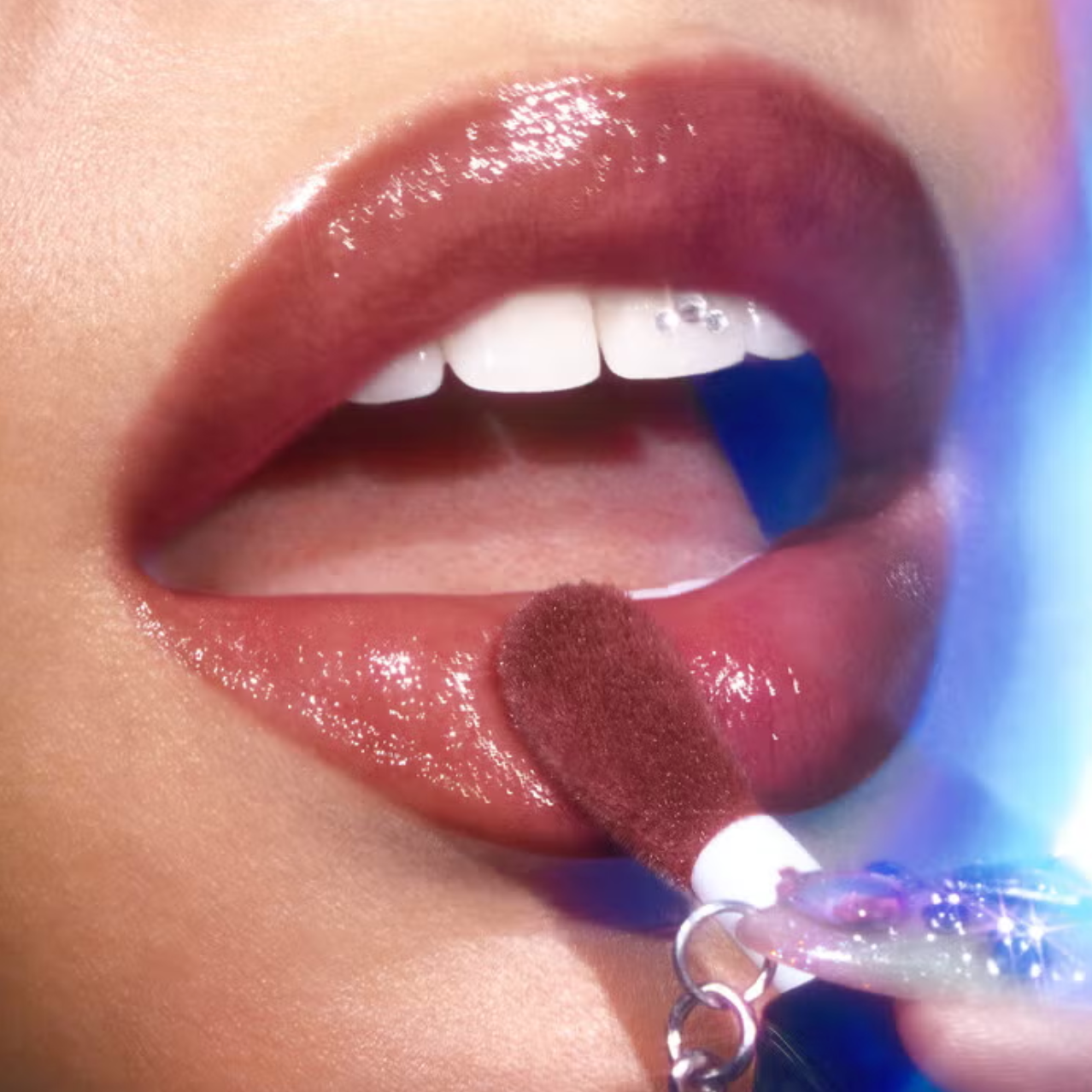 Hot as Fudge Glow Reviver Lip Oil