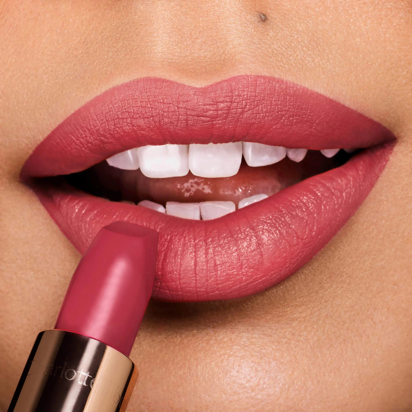Gracefully Pink Matte Revolution Lipstick, 3.5g
