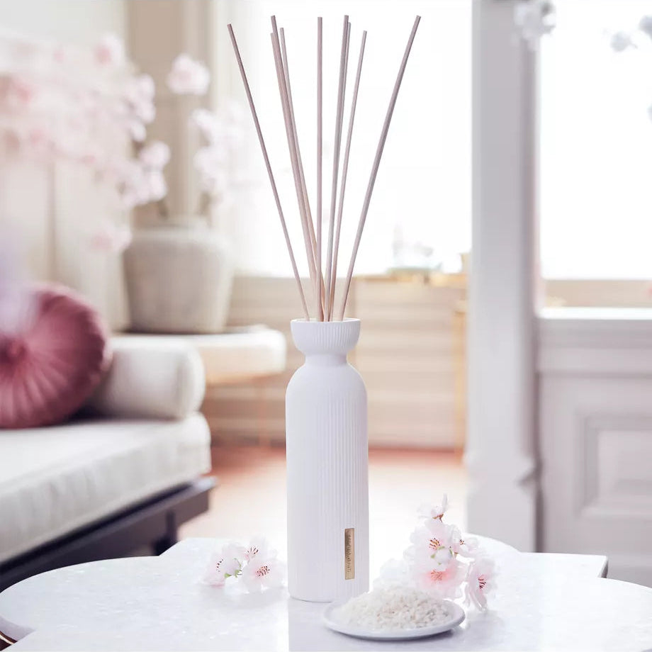 The Ritual of Sakura Fragrance Sticks, 250ml